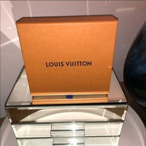 Louis Vuitton Small gift box